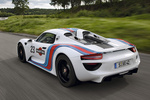 Porsche 918 Spyder Gama 918 Spyder Weissach Package Gama 918 Spyder Weissach Package Descapotable Blanco Martini Racing Design Exterior Frontal-Lateral 2 puertas