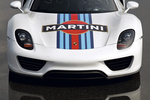 Porsche 918 Spyder Gama 918 Spyder Weissach Package Gama 918 Spyder Weissach Package Descapotable Blanco Martini Racing Design Exterior Frontal-Lateral 2 puertas