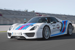 Porsche 918 Spyder Gama 918 Spyder Weissach Package Gama 918 Spyder Weissach Package Descapotable Blanco Martini Racing Design Exterior Frontal-Lateral 2 puertas