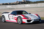 Porsche 918 Spyder Gama 918 Spyder Weissach Package Gama 918 Spyder Weissach Package Descapotable Blanco Salzburg Racing Design Exterior Frontal-Lateral 2 puertas