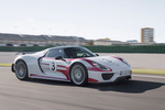 Porsche 918 Spyder Gama 918 Spyder Weissach Package Gama 918 Spyder Weissach Package Descapotable Blanco Salzburg Racing Design Exterior Frontal-Lateral 2 puertas