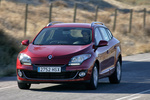 Renault M&eacute;gane Energy dCi 130 S&S Dynamique Turismo familiar Rojo Duna Exterior Frontal-Lateral 5 puertas