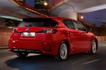 Lexus CT CT 200h (136 CV) Gama CT200h Turismo Rojo Exterior Posterior-Lateral 5 puertas