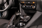 Mazda Mazda3 SportSedan SKYACTIV-D 2.2 150 CV Luxury Turismo Interior Palanca de Cambios 4 puertas