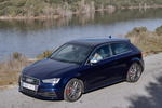 Audi A3 S3 3p S3 Turismo Azul estoril efecto cristal Exterior Frontal-Lateral-Cenital 3 puertas