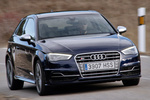 Audi A3 S3 3p S3 Turismo Azul estoril efecto cristal Exterior Frontal-Lateral 3 puertas