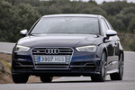 Audi A3 S3 3p S3 Turismo Azul estoril efecto cristal Exterior Frontal-Lateral 3 puertas
