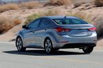 Hyundai Elantra Gama Elantra 2014 (versi&oacute;n americana) Gama Elantra 2014 (versi&oacute;n americana) Turismo Exterior Lateral-Posterior 4 puertas