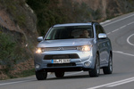 Mitsubishi Outlander Outlander PHEV Outlander PHEV Todo terreno Exterior Frontal-Lateral 5 puertas
