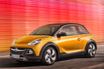 Opel ADAM ROCKS ROCKS Turismo James Blonde Exterior Frontal-Lateral 3 puertas