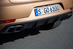 Porsche Macan Macan Turbo Gama Macan Todo terreno Oro Metalizado Exterior Salida de escape 5 puertas