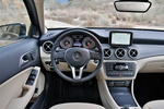 Mercedes-Benz Clase GLA GLA 220 CDI 4MATIC 7G-DCT Gama GLA Todo terreno Interior Salpicadero 5 puertas