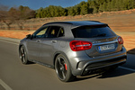 Mercedes-Benz Clase GLA GLA 45 AMG GLA 45 AMG Todo terreno Designo gris monta&ntilde;a magno Exterior Lateral-Posterior 5 puertas