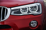 BMW X4 xDrive35i 306 CV Paquete M Sport Todo terreno Melbourne Red metallic Exterior Faro 5 puertas