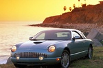 Ford Thunderbird Descapotable Exterior Lateral-Frontal 2 puertas