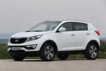 KIA Sportage Gama Sportage Gama Sportage Todo terreno Deluxe White Exterior Frontal-Lateral 5 puertas