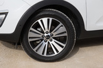 KIA Sportage Gama Sportage Gama Sportage Todo terreno Deluxe White Exterior Llanta 5 puertas