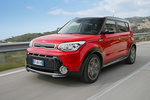KIA Soul Gama Soul Gama Soul Monovolumen Inferno Red Exterior Frontal-Lateral 5 puertas