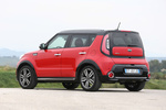 KIA Soul Gama Soul Gama Soul Monovolumen Inferno Red Exterior Lateral-Posterior 5 puertas