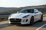 Jaguar F-Type S Coup&eacute; V6 3.0 S/C 381 CV S V6 Coup&eacute; Coup&eacute; Polaris White Exterior Frontal-Lateral 2 puertas