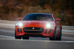 Jaguar F-Type R Coup&eacute; V8 5.0 S/C 550 CV R V8 Coup&eacute; Coup&eacute; Firesand Exterior Frontal 2 puertas
