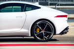 Jaguar F-Type R Coup&eacute; V8 5.0 S/C 550 CV R V8 Coup&eacute; Coup&eacute; Polaris White Exterior Llanta 2 puertas