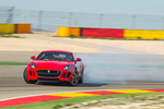 Jaguar F-Type R Coup&eacute; V8 5.0 S/C 550 CV R V8 Coup&eacute; Coup&eacute; Italian Racing Red Exterior Frontal-Lateral 2 puertas