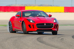Jaguar F-Type R Coup&eacute; V8 5.0 S/C 550 CV R V8 Coup&eacute; Coup&eacute; Italian Racing Red Exterior Lateral-Frontal 2 puertas