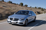 Mercedes-Benz Clase S S 400 HYBRID L Gama Clase S Turismo Plata Iridio Exterior Frontal-Lateral
