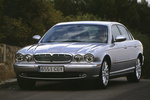 Jaguar XJ 4.2 V8 4.2 V8 Turismo Exterior Lateral-Frontal 4 puertas