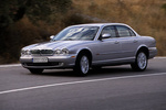 Jaguar XJ 4.2 V8 4.2 V8 Turismo Exterior Lateral-Frontal 4 puertas