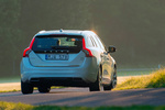 Volvo V60 V60 D6 Plug-in Hybrid V60 D6 Plug-in Hybrid Turismo familiar Exterior Posterior 5 puertas