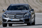 Mercedes-Benz Clase GLA GLA 220 CDI 4MATIC 7G-DCT Gama GLA Todo terreno Designo gris monta&ntilde;a magno Exterior Lateral 5 puertas