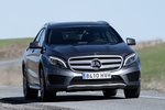 Mercedes-Benz Clase GLA GLA 220 CDI 4MATIC 7G-DCT Gama GLA Todo terreno Designo gris monta&ntilde;a magno Exterior Frontal 5 puertas