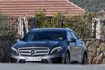 Mercedes-Benz Clase GLA GLA 220 CDI 4MATIC 7G-DCT Gama GLA Todo terreno Designo gris monta&ntilde;a magno Exterior Frontal 5 puertas
