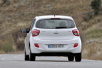 Hyundai i10 1.0 MPi 66 CV Tecno Turismo Pure White Exterior Posterior-Lateral 5 puertas