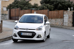 Hyundai i10 1.0 MPi 66 CV Tecno Turismo Pure White Exterior Frontal-Lateral 5 puertas