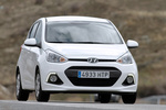 Hyundai i10 1.0 MPi 66 CV Tecno Turismo Pure White Exterior Frontal-Lateral 5 puertas