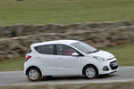 Hyundai i10 1.0 MPi 66 CV Tecno Turismo Pure White Exterior Frontal-Lateral-Cenital 5 puertas