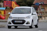 Hyundai i10 1.0 MPi 66 CV Tecno Turismo Pure White Exterior Frontal-Lateral 5 puertas