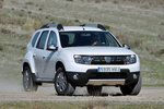 Dacia Duster dCi 110 4x4 Laureate Todo terreno Blanco Glaciar Exterior Frontal-Lateral 5 puertas