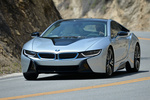 BMW i8 Gama i8 Gama i8 Coup&eacute; Ionic Silver con acentuaci&oacute;n BMW i Blau Exterior Frontal-Lateral 3 puertas