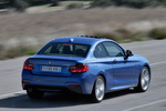 BMW Serie 2 220i Coupe 184 CV Aut. Paquete deportivo M Coup&eacute; Estoril Blue Exterior Posterior-Lateral 2 puertas