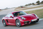 Porsche Cayman Cayman GTS 340 CV Cayman GTS Coup&eacute; Rojo Carm&iacute;n Exterior Frontal-Lateral 3 puertas
