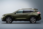 Nissan X-Trail Gama X-Trail Gama X-Trail Todo terreno Verde Titanium Exterior Lateral 5 puertas