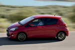 Toyota Yaris Feel! Feel! Turismo Rojo Classic Exterior Lateral 5 puertas