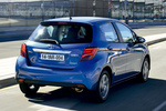 Toyota Yaris hybrid Active Turismo Azul El&eacute;ctrico Metalizado Exterior Lateral-Posterior 5 puertas