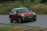 MINI MINI MINI Cooper MINI Cooper Turismo Blazing Red Exterior Lateral-Frontal 3 puertas