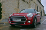 MINI MINI MINI Cooper MINI Cooper Turismo Blazing Red Exterior Lateral-Frontal 3 puertas