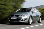 Opel Astra Gama Astra Sports Tourer Gama Astra Sports Tourer Turismo familiar Exterior Frontal-Lateral 5 puertas